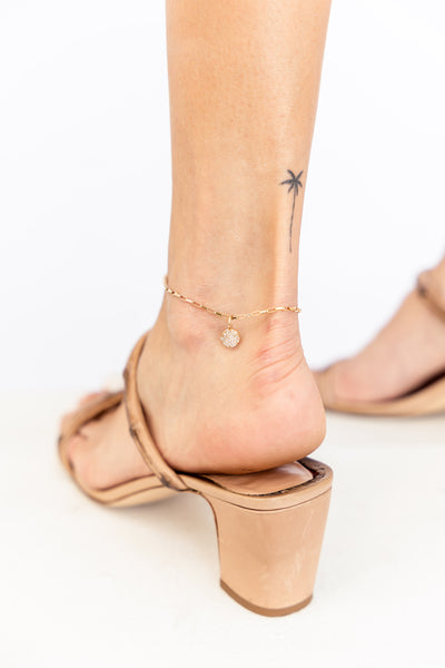 ali grace jewelry cool girl edgy jewelry summer essentials anklet diamond charm diamond anklet gold chain amarees newport beach california